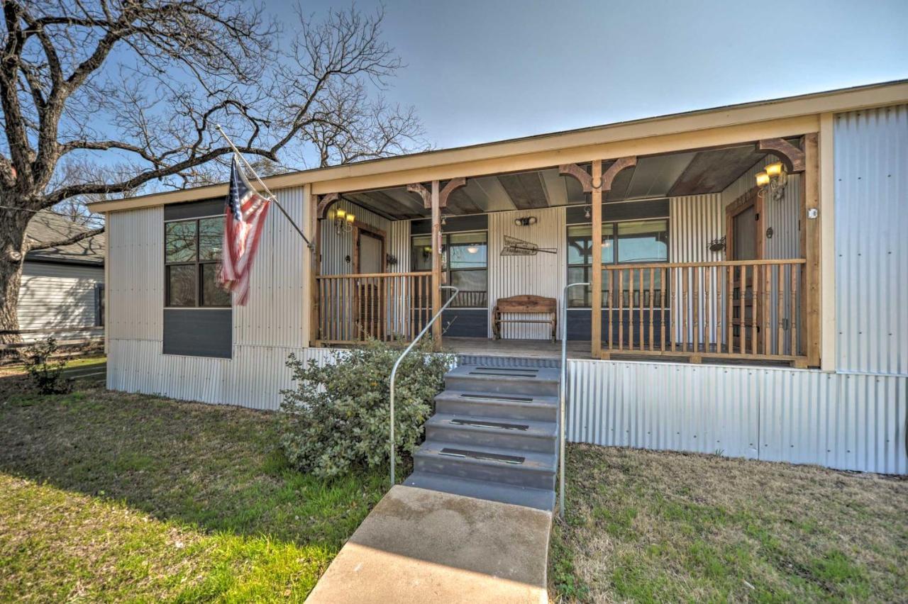 The Barn Texas Wine Country Vacation Rental フレデリックスバーグ エクステリア 写真